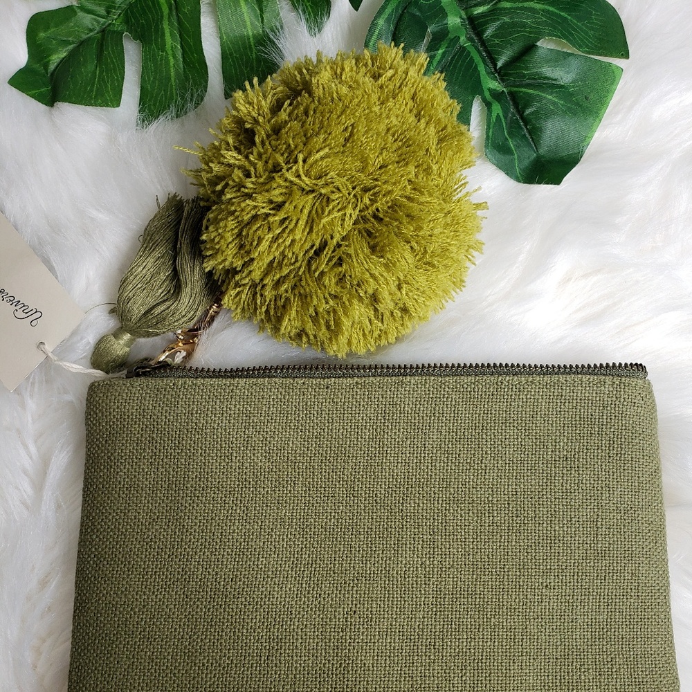 Universal Thread Green Purse - Picture 5 of 8